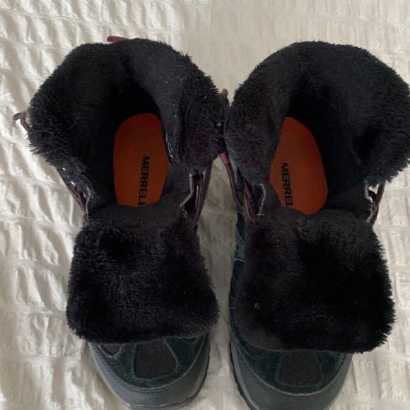 Merrell waterproof woman’s boots size 9 - Picture 9 of 13
